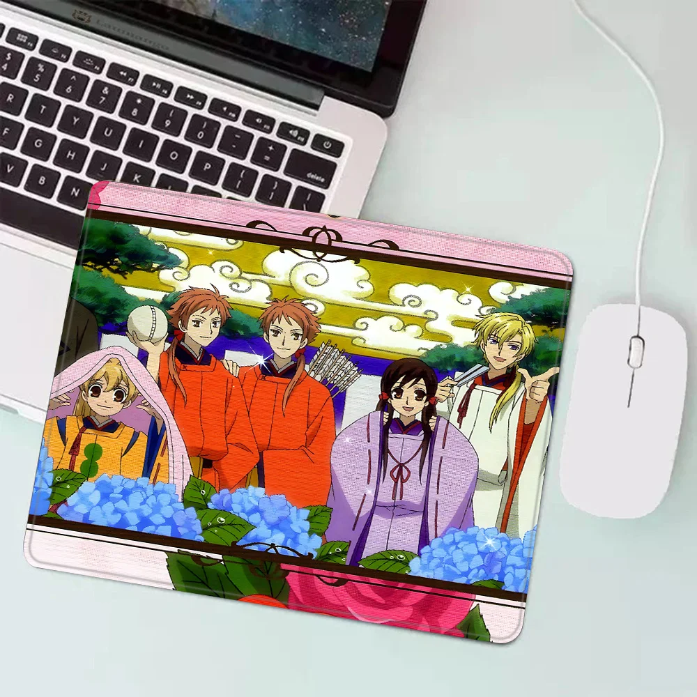 S3e5858e51b8d4aa7aa319b06a7637e9av - Ouran High School Host Club Merch